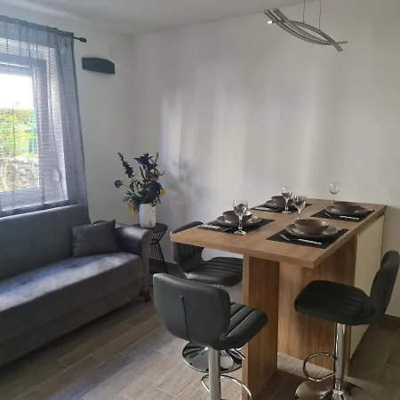 Nika Apartment *